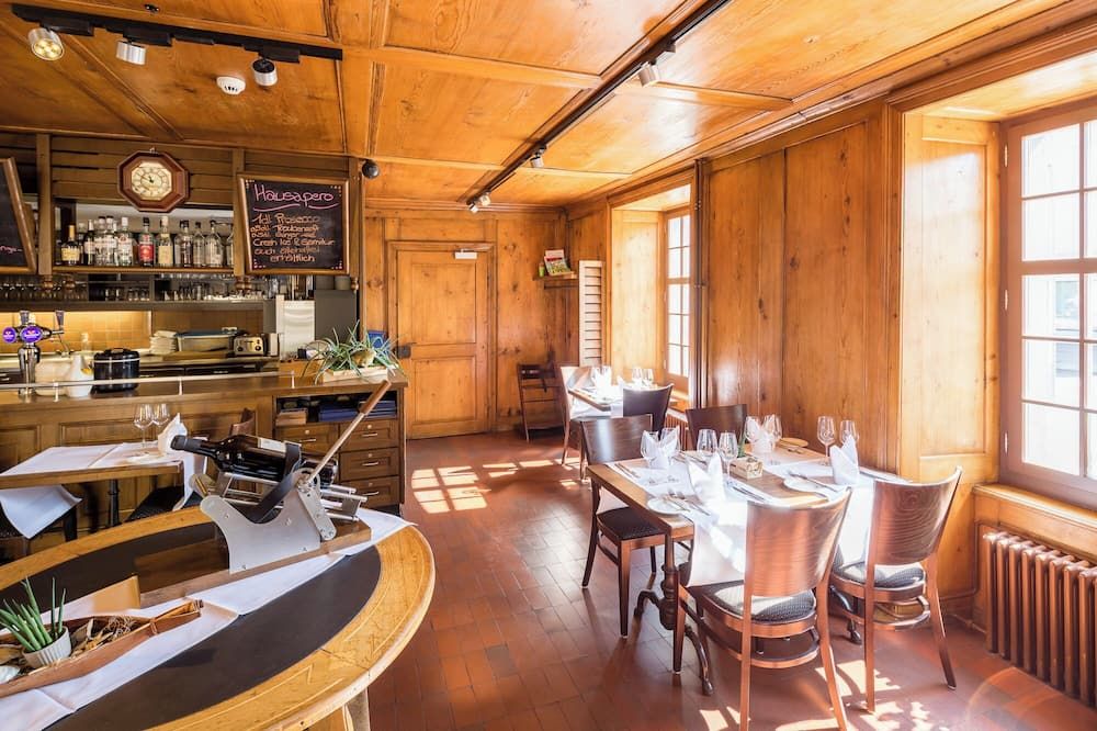 Hotel Bären Suhr thumbnail 3