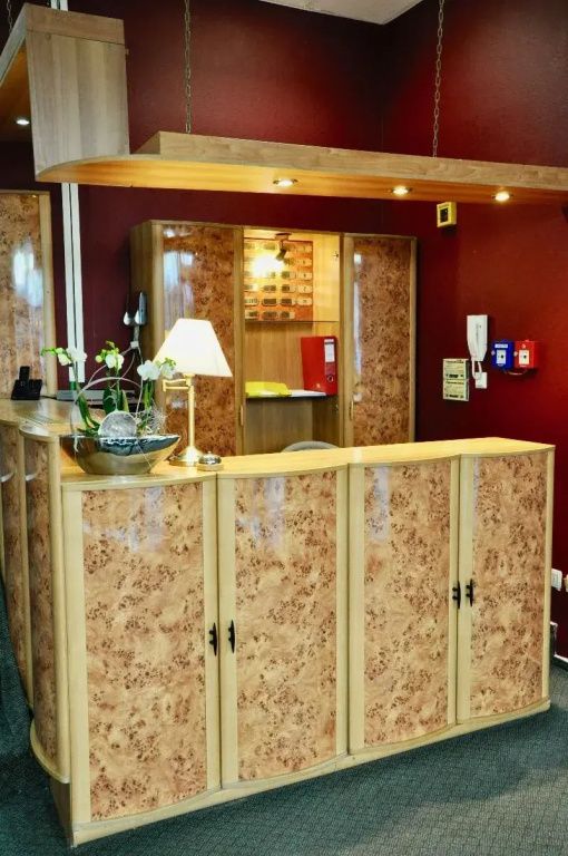 Ring Hotel - Wiesbaden - Front desk