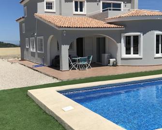 Modern Villa With Great Views, South Facing With Swimming Pool Ac And Fibre - Gata de Gorgos - Piscina