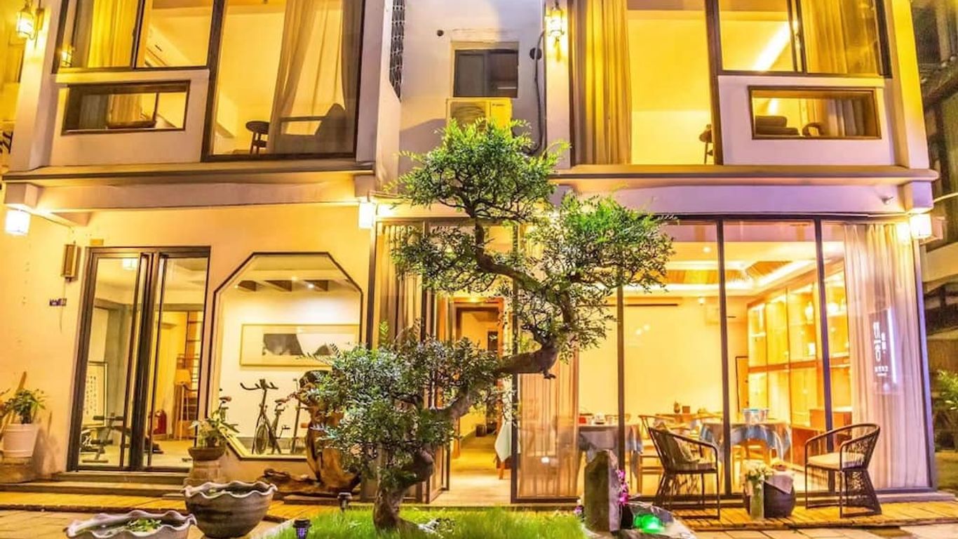 Secret Courtyard Resort Hotel