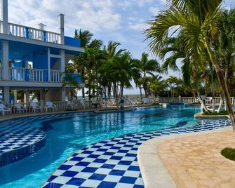 Hotel Isla Mágica - Coveñas - Piscina