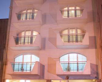 Hotel Ayres Del Nahuel - San Carlos de Bariloche - Building