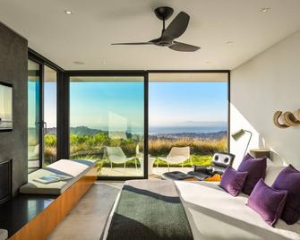Above it All, Best Views of Santa Barbara - Santa Barbara - Living room