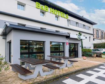 B&B HOTEL Toulouse Cité de l'Espace Hurel - Toulouse - Building