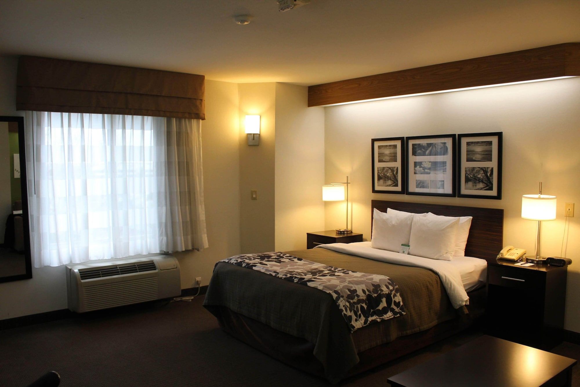 سليب إن - سي تاك ايربورت