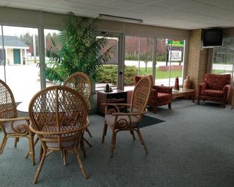 Northwinds Motel - Mackinaw City - Lounge
