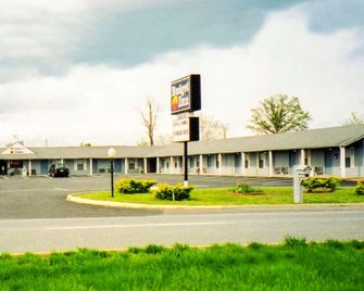 Budget Inn of Lynchburg and Bedford - Goode - Edificio