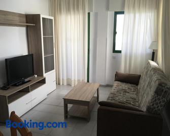 Apartamentos Torrelaguna - Vera - Living room