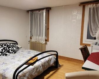 Buongustaio1 Zimmer mit ensuite T&B - Morschach