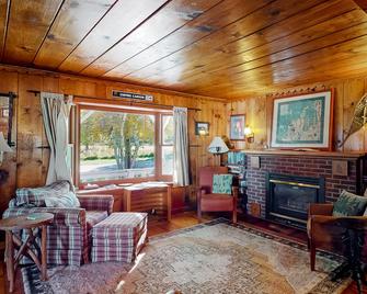 Empire Lodge - Empire - Sala de estar