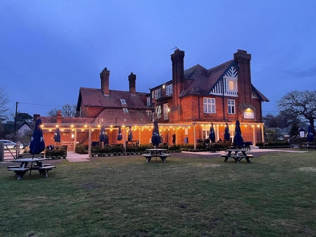 ذا راندلوف هوتل