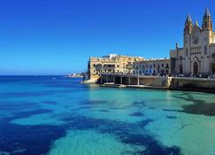 Gorgeous 1BR Apartment steps to the Promenade - Tas-Sliema - Bâtiment