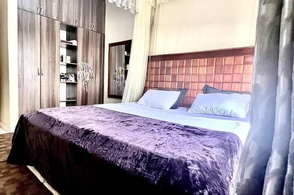 Apartment - Sleeps 2 - Parking - Garden - 神社 - 臥室