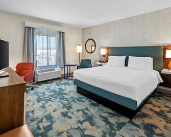 Hampton Inn & Suites by Hilton Glenarden Washington DC - Glenarden - Habitación