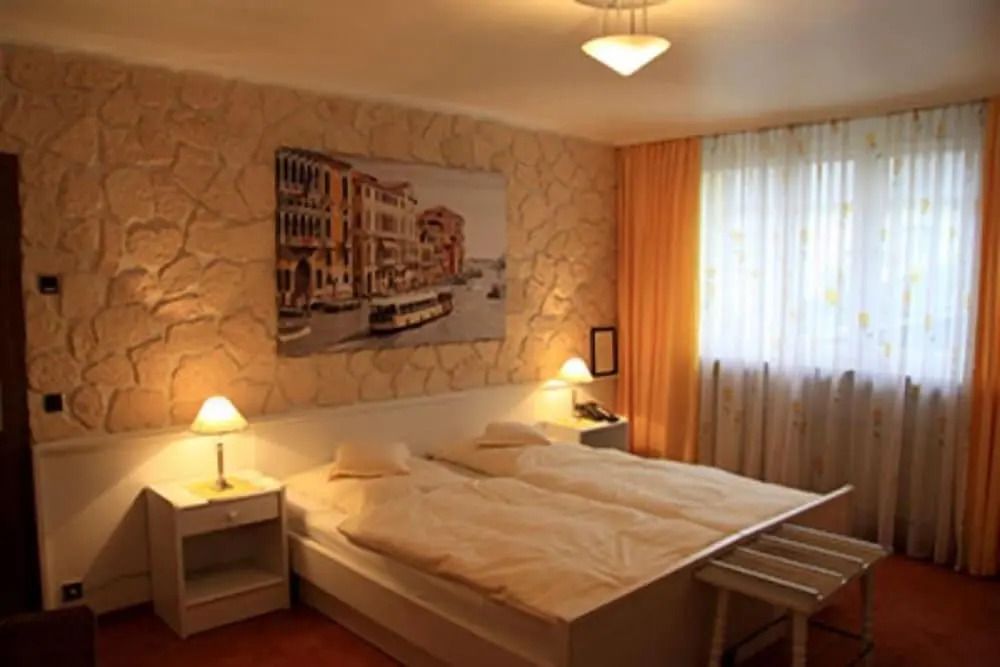 Hotel Die Post - אופנבך אם מיין - חדר שינה