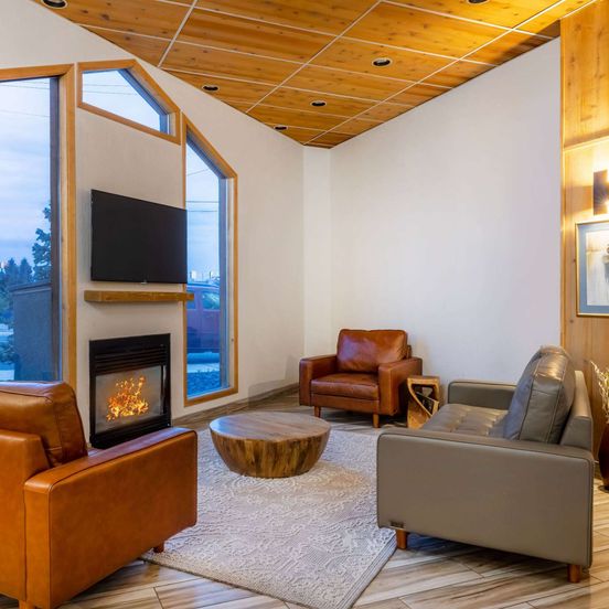 Living room view of Wingate by Wyndham Butte City Center I-15/I-90