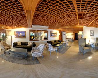 Montana Pine Resort - פטהייה - לובי