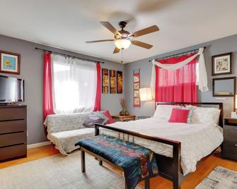 7 Mi to Clear Lake: Home w/ Peaceful Deck! - Middletown - Habitación