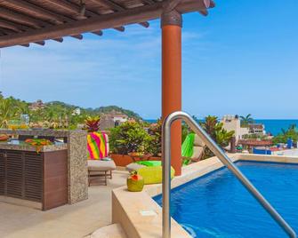 Beach Break Suites, 1 BR Suites Just Steps from Sayulita's Action - Bahia de Banderas - Basen