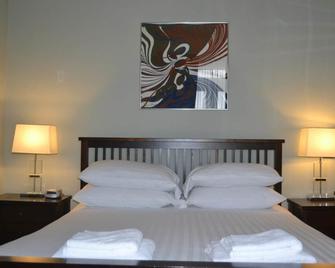 The White Rock Hotel - Hastings - Bedroom