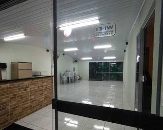 Leisure Space with Heated Pool - Londrina - Lobby