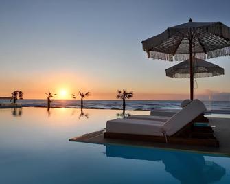 Corfu Acharavi Hotel - Roda - Zwembad