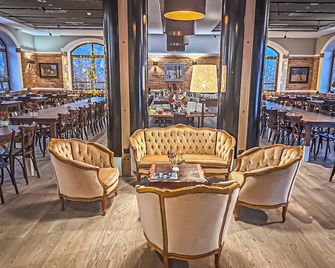 폴바르크 레쿠크 - 오크롱웨 - 레스토랑