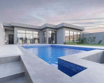 Riyadh View Resort - Riyadh - Pool