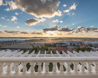 Romantic Guest House, Spectacular Views, Close to everything , Private Hot Tub - San Diego - Balkon