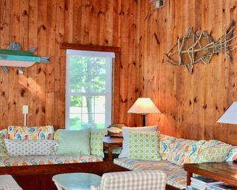 Waterfront Cottage On Candy Point: Family-Friendly And Dog-Friendly! - Heathsville - Sala de estar