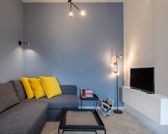 Bouganvillea Split Apartments - Split - Living room