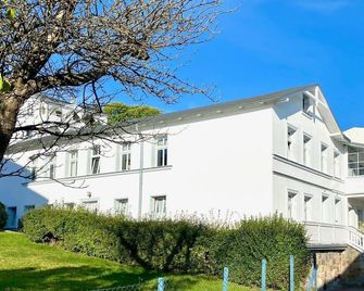 Ferienwohnung (2) in der Altstadt - Fam.Harder - Sassnitz - Gebäude