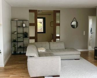 Modern house 10 minutes from beaches - Saint-Vincent-de-Tyrosse - Salon