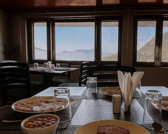 Hotel Sunny Cot - Free Mall Shuttle and Parking - Mussoorie
