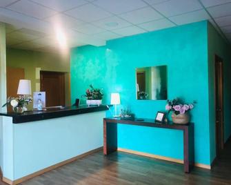 Hospedería de Juan - Fuentidueña de Tajo - Front desk