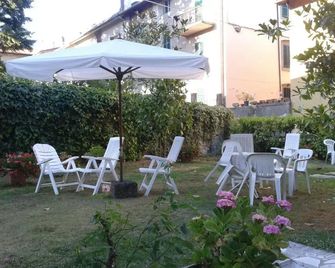 Hotel Italia Abbadia - Abbadia San Salvatore - Patio