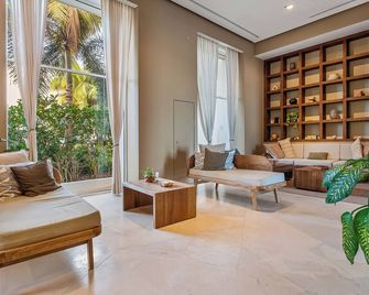 Stunning Beachfront Condo - Sea Views & Pools - Puerto Vallarta