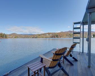 Lake Chatuge Apt with Boat Dock in Hayesville! - Hayesville - Balcón