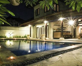 Linda Villa Sanur - Denpasar - Basen