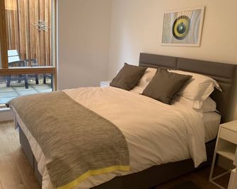 Toothbrush Apartments - Ipswich Quayside - Ipswich - Bedroom