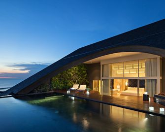 Como Uma Canggu - North Kuta - Quarto