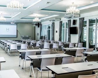 Bangsaen Heritage Hotel - Chonburi - Sala de reuniones