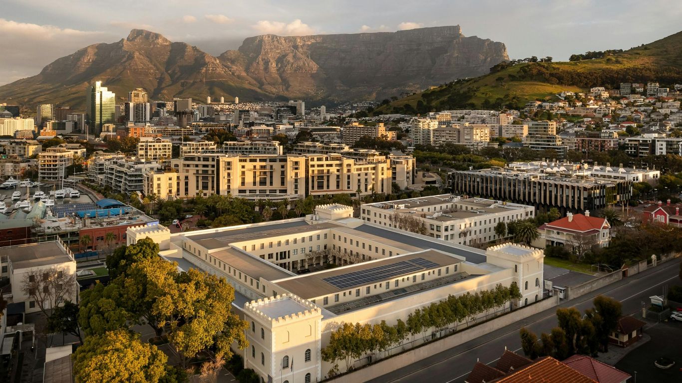 Protea Hotel by Marriott Cape Town Waterfront Breakwater Lodge