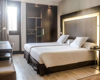 Novotel Madrid Center - Madrid - Bedroom