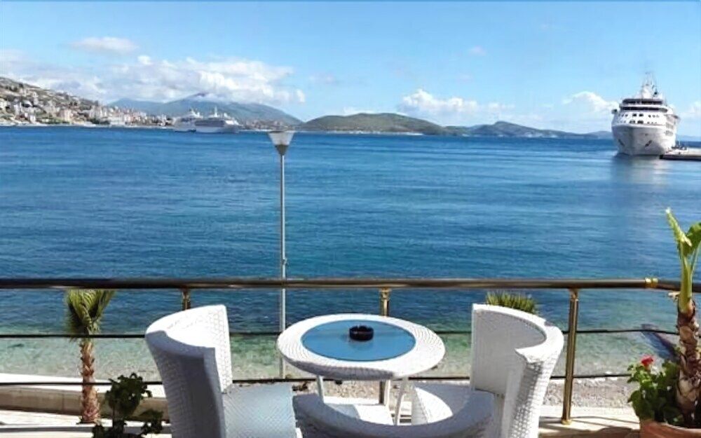 Hotel Royal Saranda - סאראנדה - מרפסת