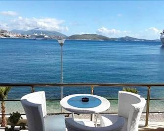 Hotel Royal Saranda - Sarandë - Balcony