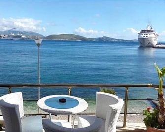 Hotel Royal Saranda - Saranda - Balkon