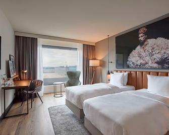 Radisson Blu Hotel, Zurich Airport - Zurich - Bedroom