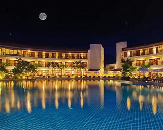 Arinara Beach Resort Phuket - Choeng Thale - Building