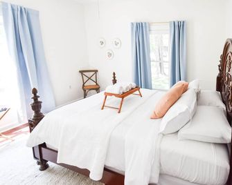 Close to Town + Beach | Lovingly Updated Historic Pemberley Cottage - Lake Geneva - Bedroom